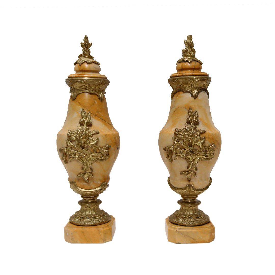 Antiqium Ürün  BRONZ DETAYLI MERMER ÇİFT VAZO