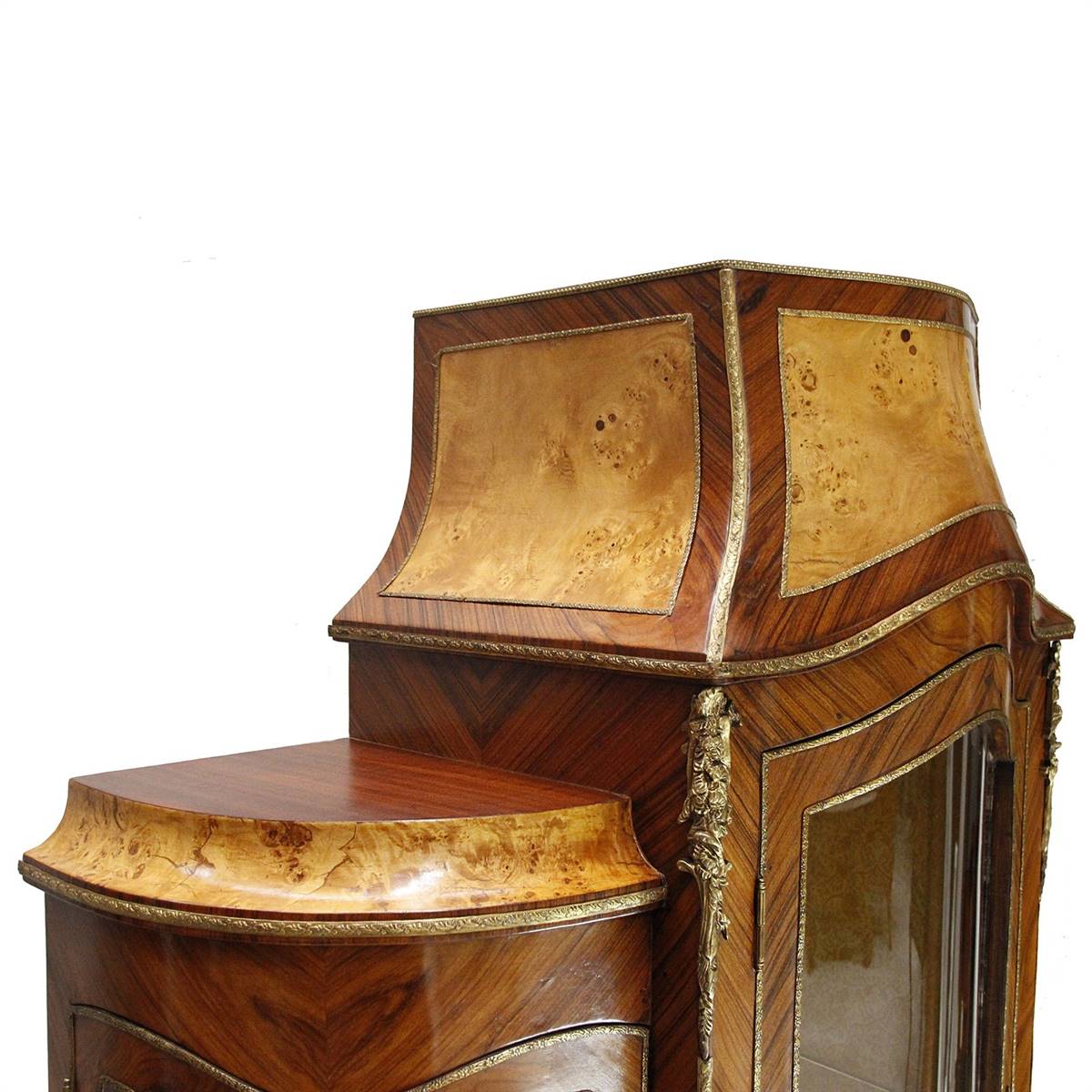 Antiqium Ürün  FRANSIZ KUŞ GÖZÜ VİTRİN