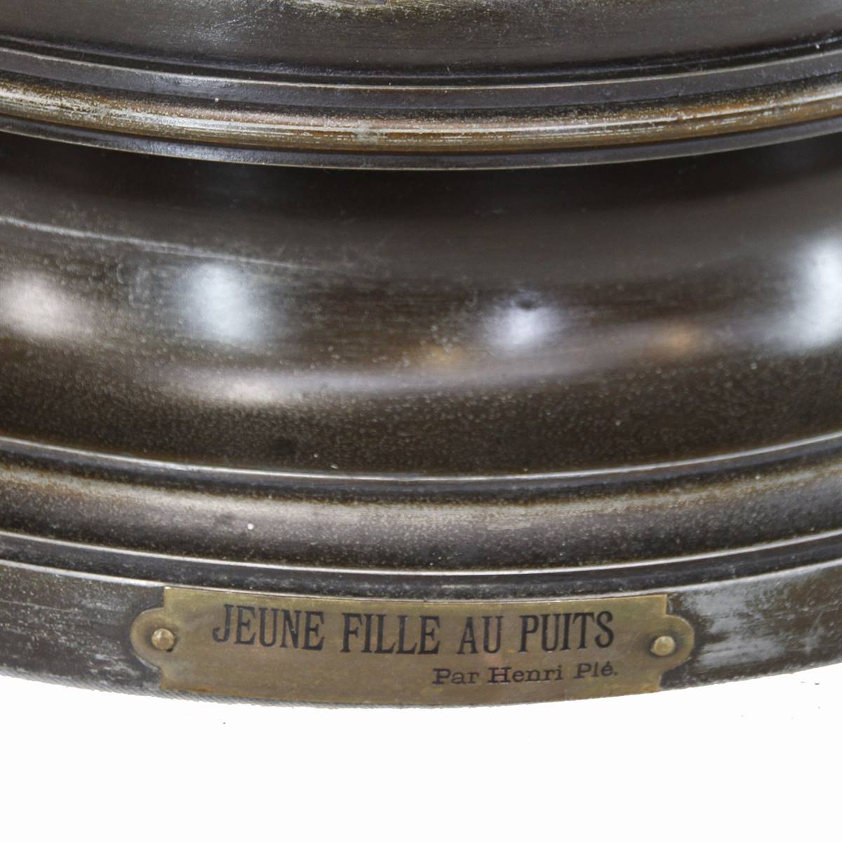 Antiqium Ürün  HENRI PLE - JEUNE FILLE AU PUITS BRONZ HEYKEL