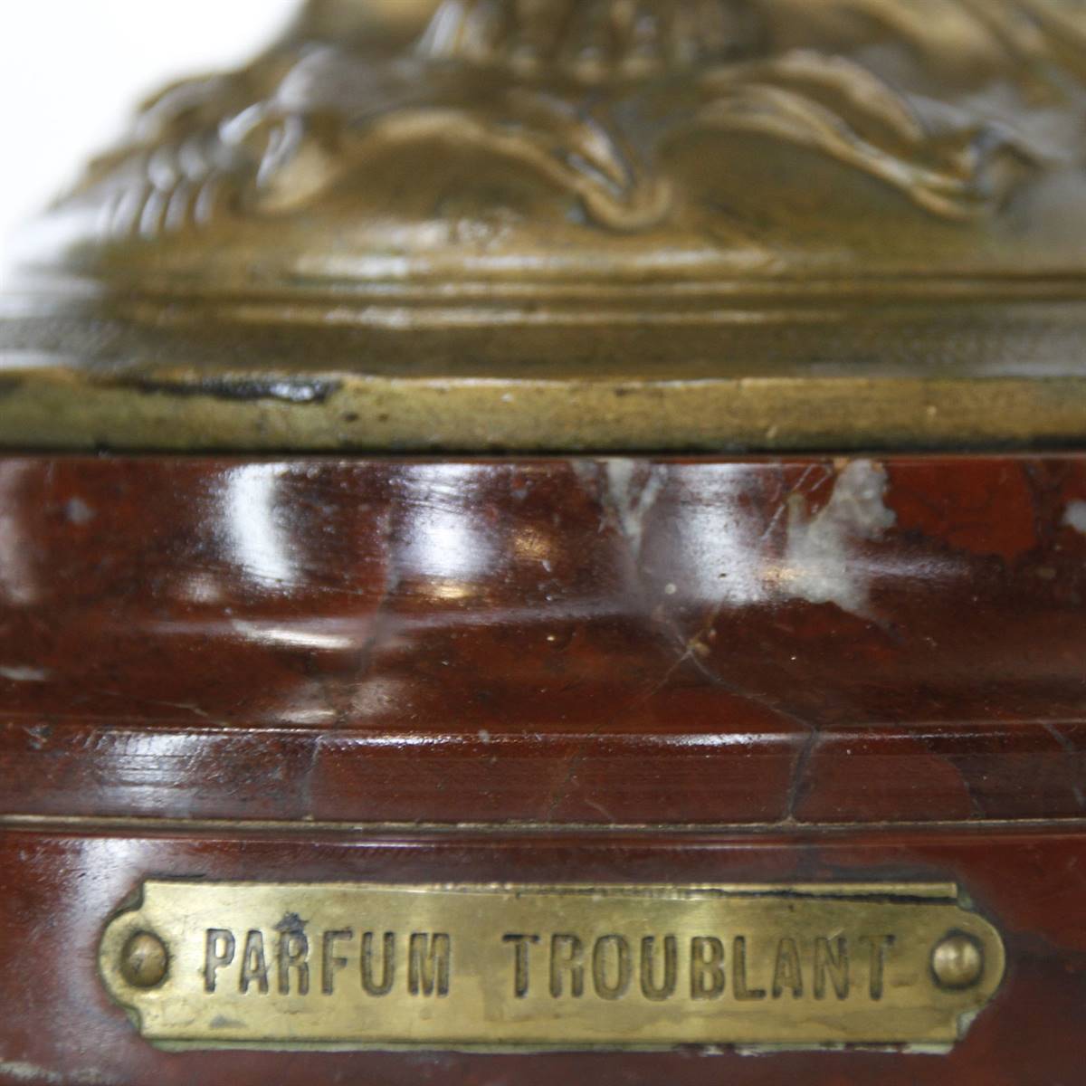 Antiqium Ürün  PARFUM TROUBLANT LAMBALI HEYKEL