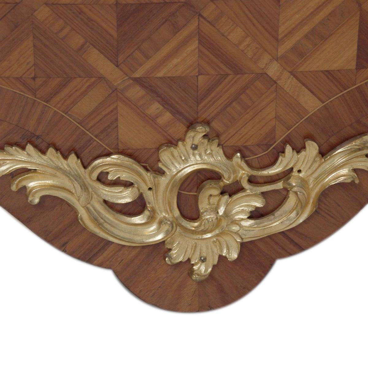 Antiqium Ürün  FRANSIZ MERMER ZEMİNLİ ŞİFONYER