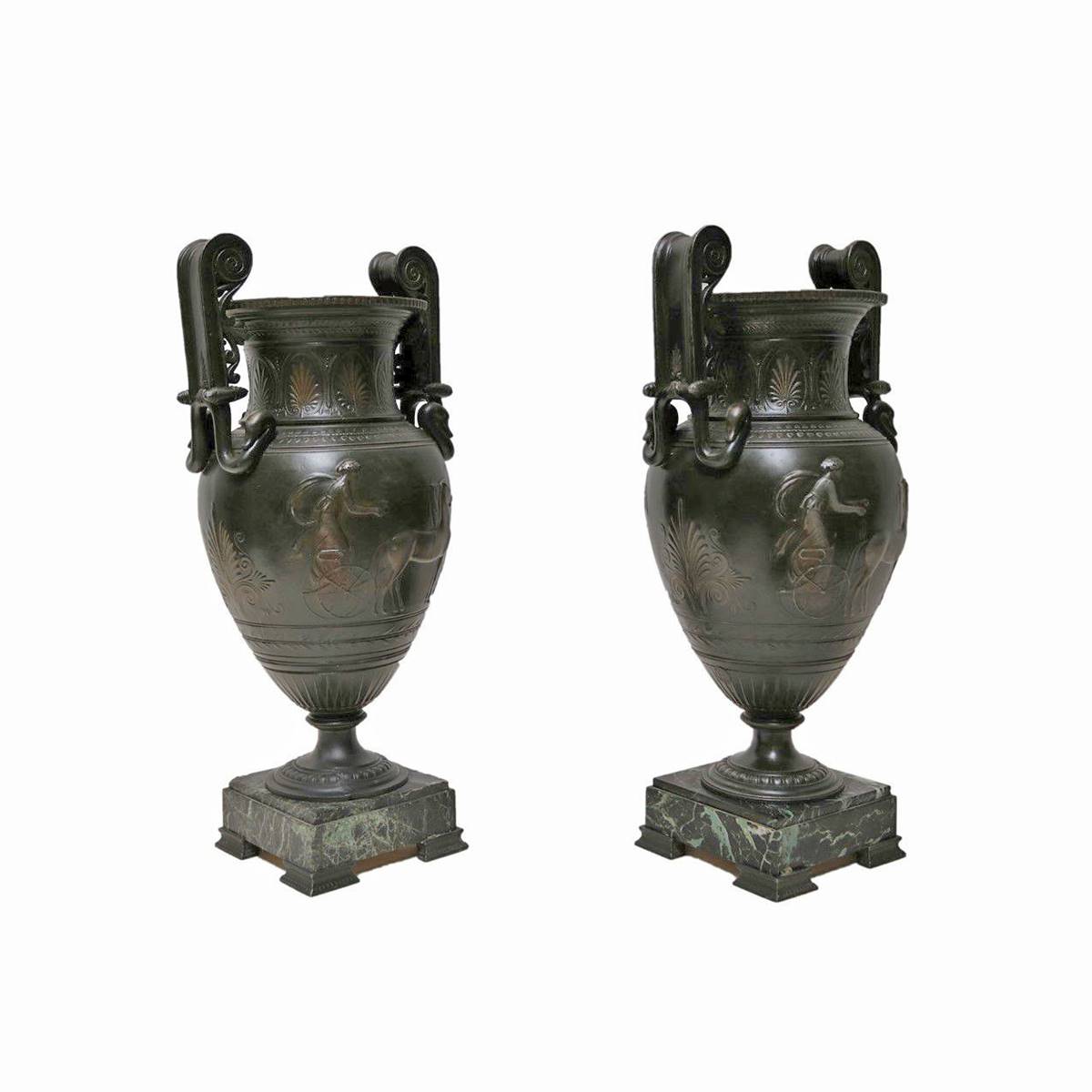 Antiqium Ürün  BRONZ ÜZERİ FİGÜRLÜ İKİZ VAZO