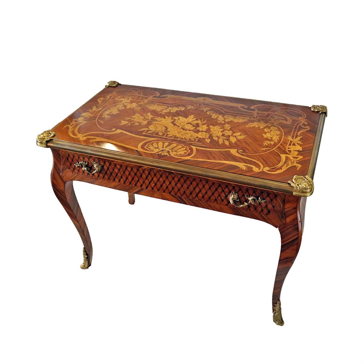 Antiqium Ürün  LOUIS XV. MARKÜTERİ VE PARKÜTERİLİ YAZI MASASI