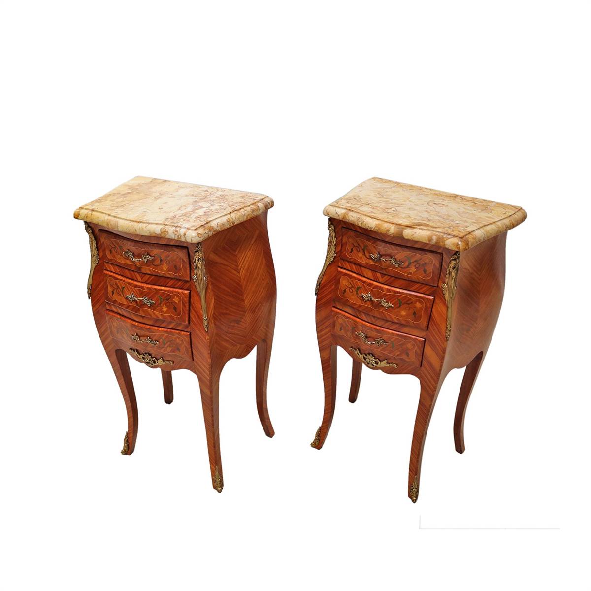 Antiqium Ürün  LOUIS XV. MARKÜTERİLİ KOMODİN TAKIMI