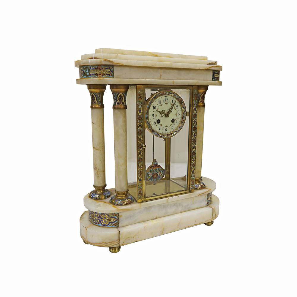 Antiqium Ürün  MERMER, BRONZ DETAYLI SARKAÇLI SAAT