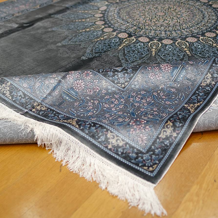 Antiqium Ürün  İPEK HALI